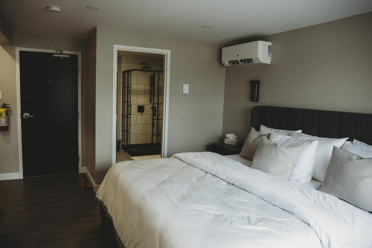 Riverside Suites Grand Falls Windsor Ngoại thất bức ảnh